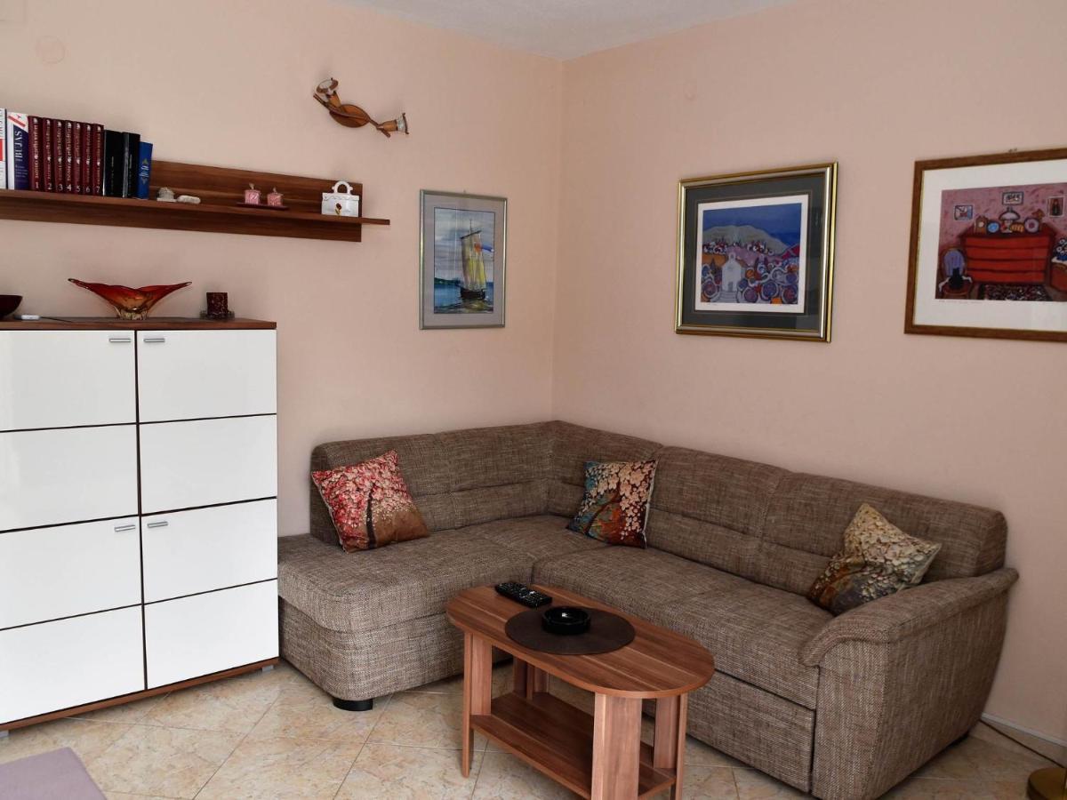 Apartment Manigo ซูเปตาร์ ภายนอก รูปภาพ