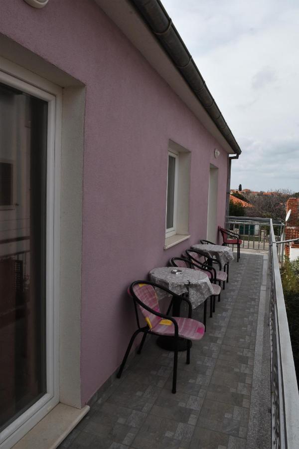 Apartment Manigo ซูเปตาร์ ภายนอก รูปภาพ