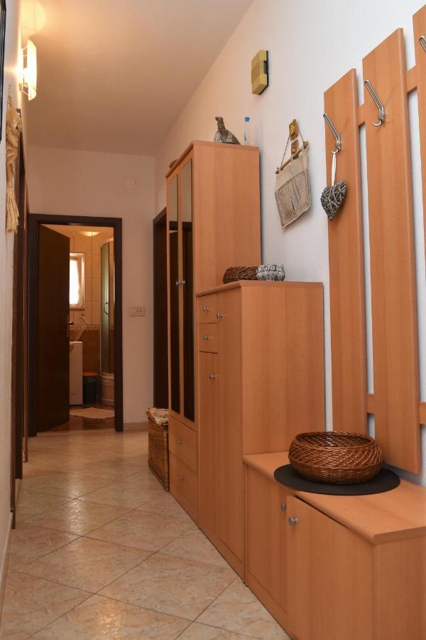 Apartment Manigo ซูเปตาร์ ภายนอก รูปภาพ